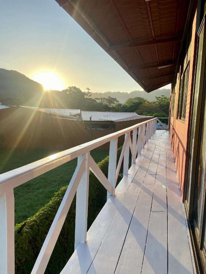 Hotel Adventure Lodge ハコ エクステリア 写真